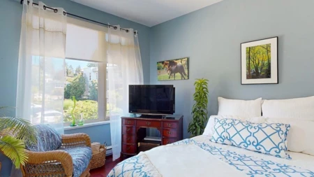 Walk-In Closet Photo of 222 5160 Davis Bay Road, Sechelt, BC