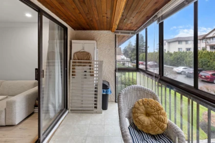Hallway Photo of 204 32175 Old Yale Road, Abbotsford, BC