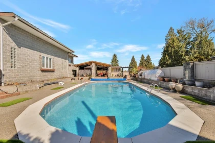 Garden / Landscaping Photo of 19717 48a Avenue, Langley, BC