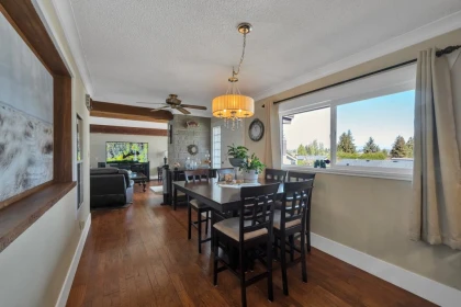 Kitchen Photo of 19717 48a Avenue, Langley, BC