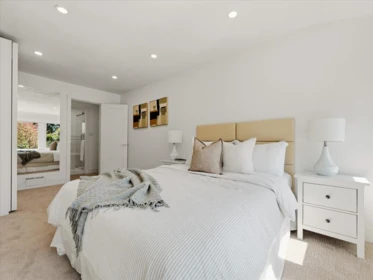 Powder Room Photo of 1650 Mathers Avenue, West Vancouver, BC