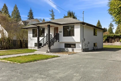 Garden / Landscaping Photo of 12475 208 Street, Maple Ridge, BC