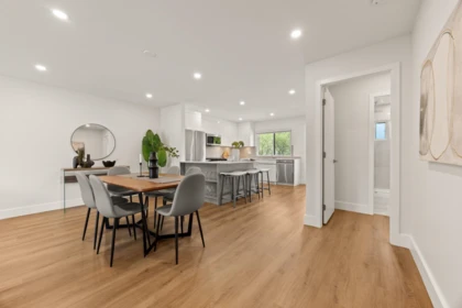 Kitchen Island Photo of 12475 208 Street, Maple Ridge, BC