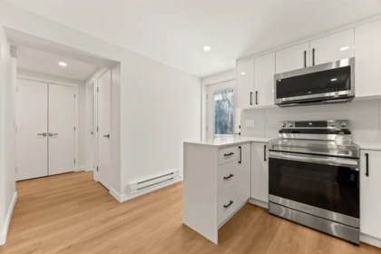 Mudroom Photo of 12475 208 Street, Maple Ridge, BC
