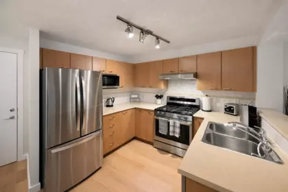 Kitchen Island Photo of 208 2958 Silver Springs Boulevard, Coquitlam, BC