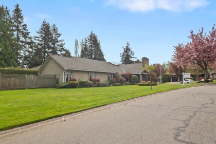 1884 139a Street, Surrey, BC, Surrey — Single Family Residence for sale
