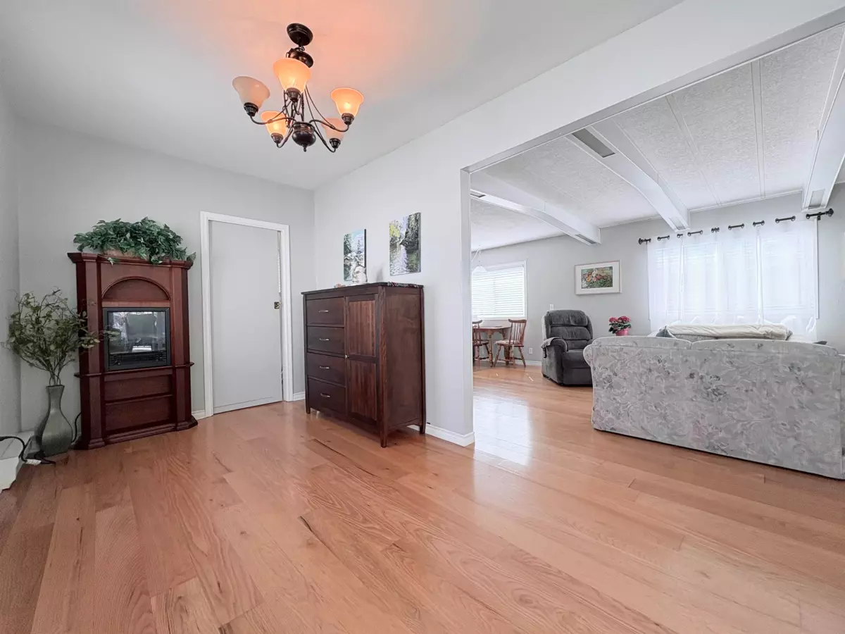 Family Room Photo of 97 2315 198 Street, Langley, BC