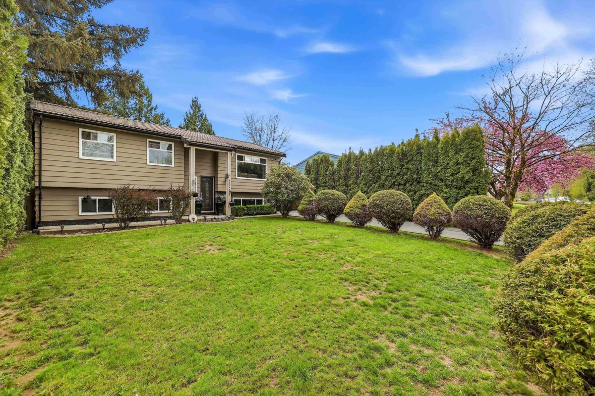 Exterior Rear Photo of 26744 33 Avenue, Langley, BC