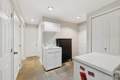Entry Foyer Photo of 26744 33 Avenue, Langley, BC