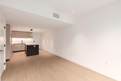 110 2235 E Broadway, Vancouver, BC, Vancouver — Apartment/Condo for sale
