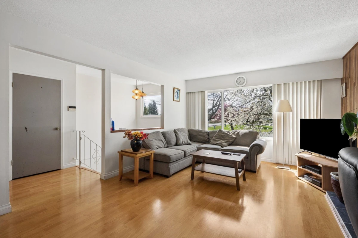 Family Room Photo of 10971 Maddocks Road, Richmond, BC