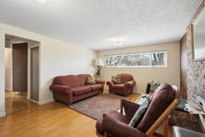 Entry Foyer Photo of 10971 Maddocks Road, Richmond, BC