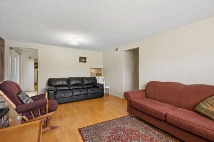 Hallway Photo of 10971 Maddocks Road, Richmond, BC