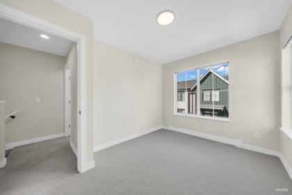 Basement Recreation Room Photo of 25 488 Furness Street, New Westminster, BC