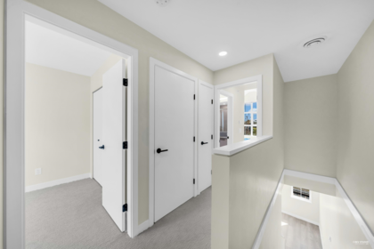 Mudroom Photo of 25 488 Furness Street, New Westminster, BC