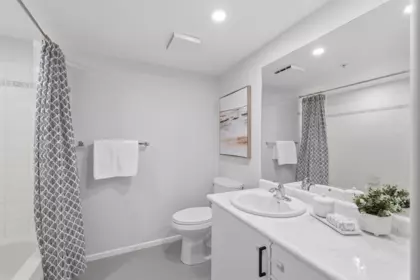 Hallway Photo of 104 27358 32 Avenue, Langley, BC