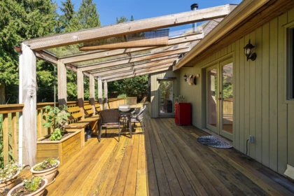 Loft / Bonus Room Photo of 1532 Adams Road, Bowen Island, BC