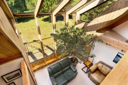 Staircase Photo of 1532 Adams Road, Bowen Island, BC