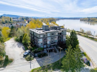 Hot Tub / Spa Photo of 309 11566 224 Street, Maple Ridge, BC