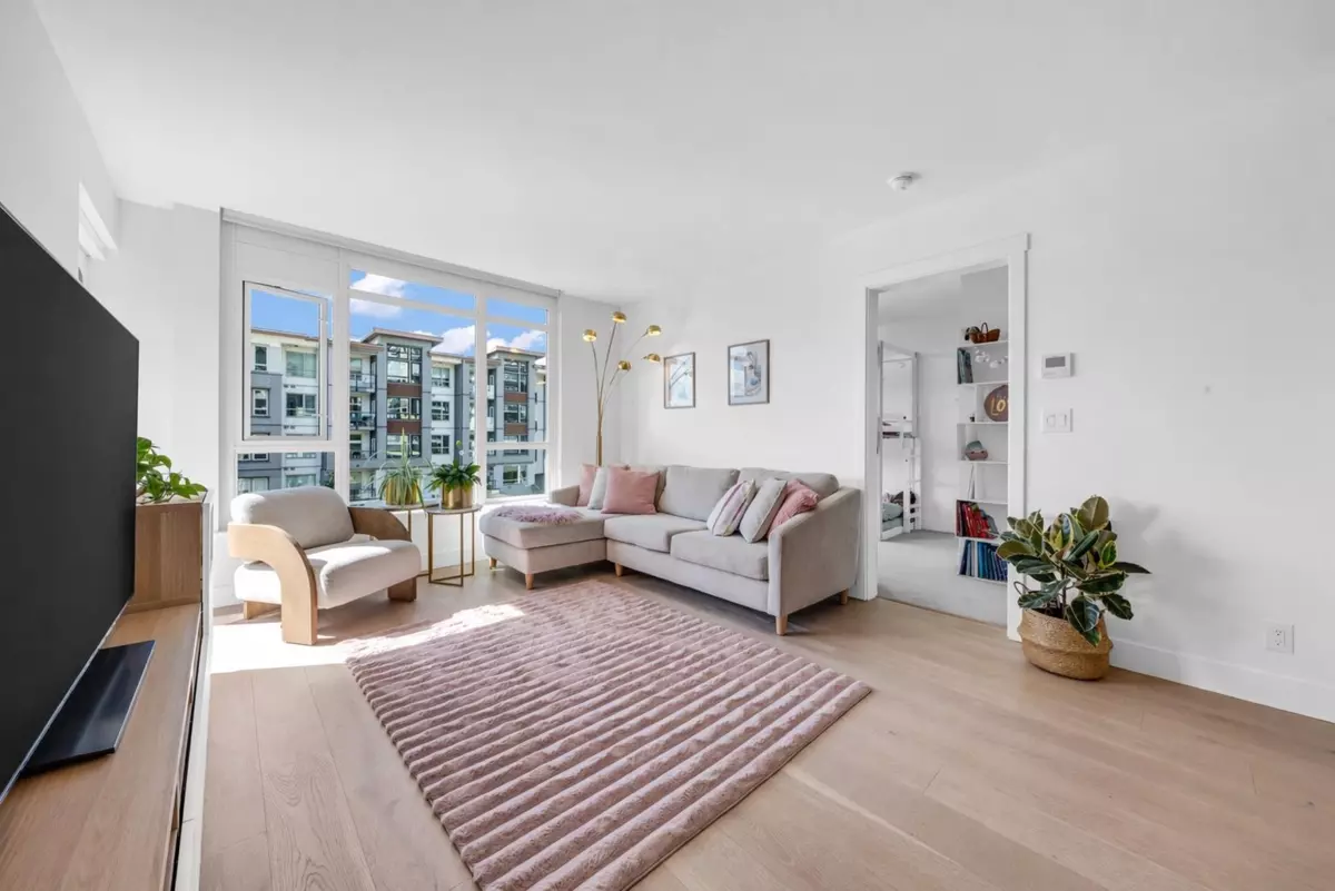 Family Room Photo of 305 2707 Library Lane, North Vancouver, BC