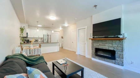Kitchen Island Photo of 101 2288 Welcher Avenue, Port Coquitlam, BC