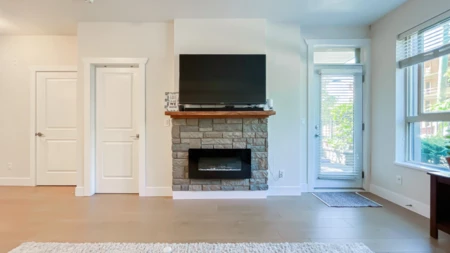 Kitchen Photo of 101 2288 Welcher Avenue, Port Coquitlam, BC