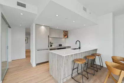 Kitchen Island Photo of 703 755 Harbourside Drive, North Vancouver, BC