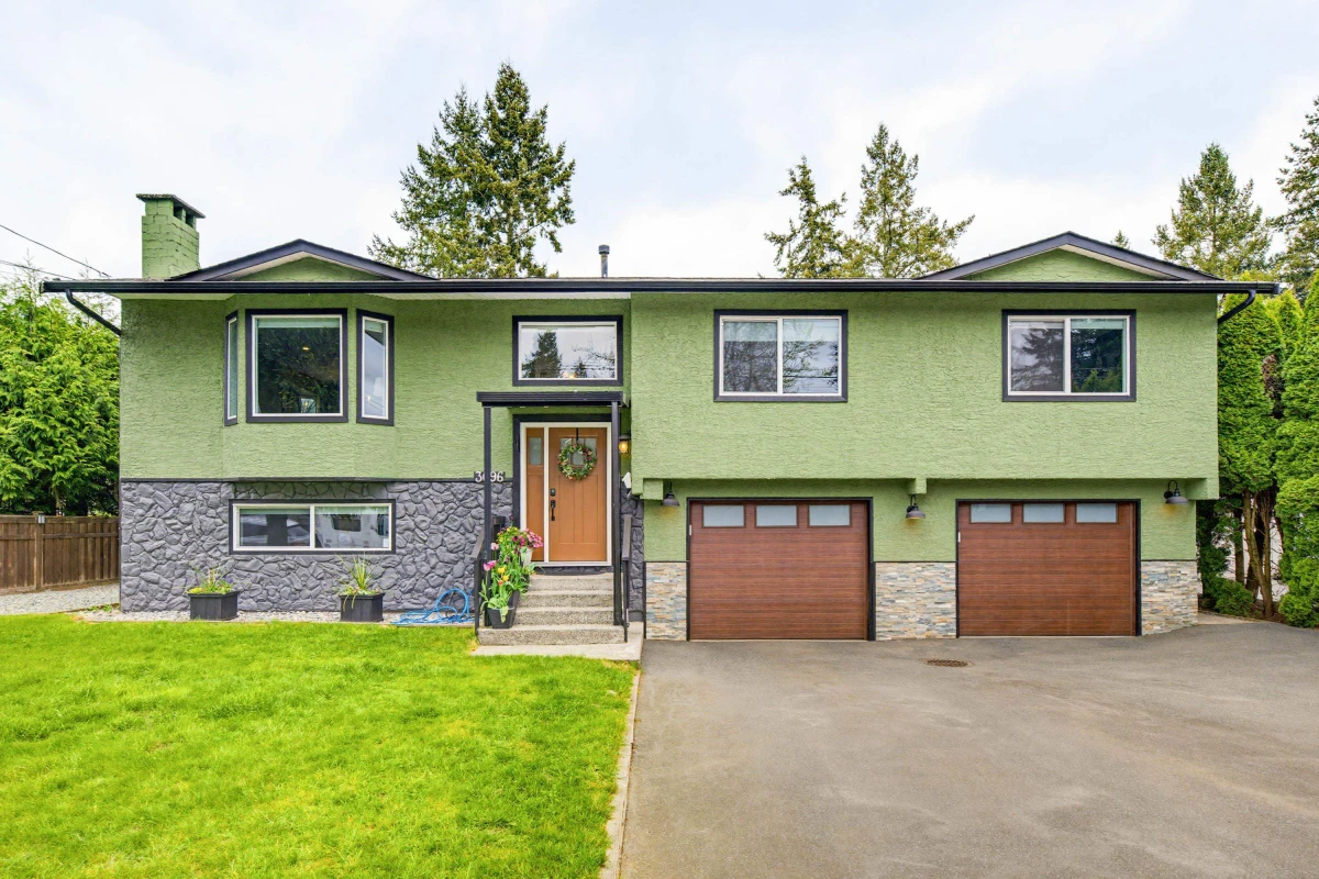Family Room Photo of 3696 197 Street, Langley, BC