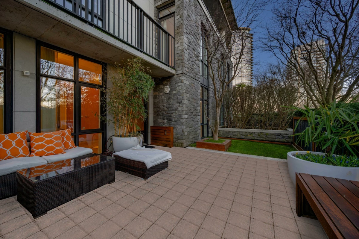 Living Room Photo of 595 Beach Crescent, Vancouver, BC