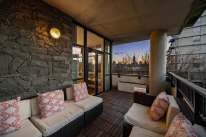 Backyard Photo of 595 Beach Crescent, Vancouver, BC