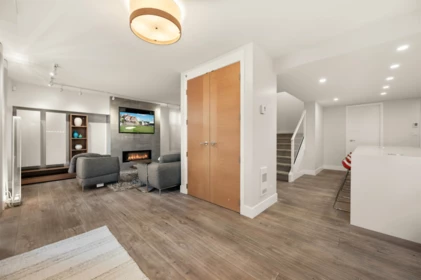 595 Beach Crescent, Vancouver, BC, Vancouver — Townhouse for sale