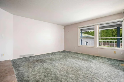 Mudroom Photo of 2863 Mountview Street, Abbotsford, BC