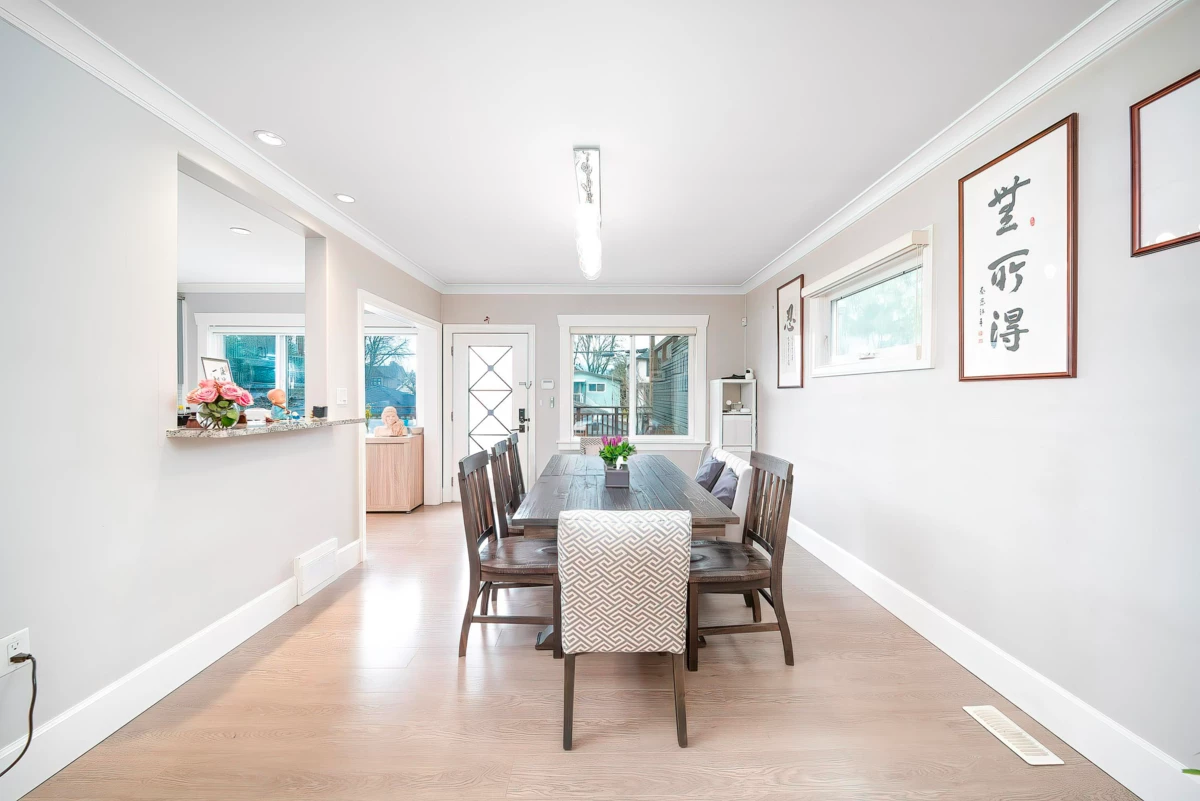 Dining Area Photo of 2779 W 13th Avenue, Vancouver, BC