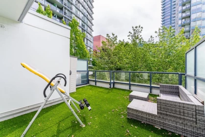 Garden / Landscaping Photo of 938 Beatty Street, Vancouver, BC