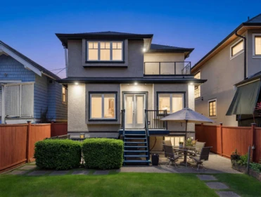 Aerial View of 1 2922 W 41st Avenue, Vancouver, BC