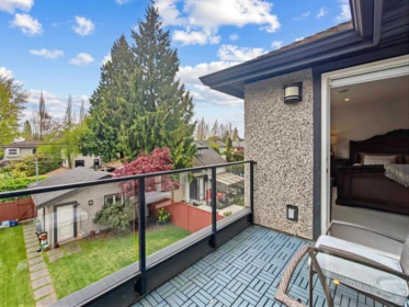 Garage Interior Photo of 1 2922 W 41st Avenue, Vancouver, BC