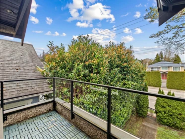 Hot Tub / Spa Photo of 1 2922 W 41st Avenue, Vancouver, BC