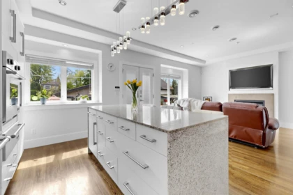 Laundry Room Photo of 1 2922 W 41st Avenue, Vancouver, BC