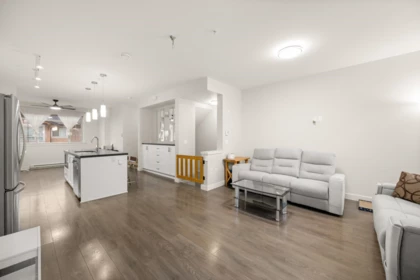 Kitchen Photo of 149 11305 240 Street, Maple Ridge, BC