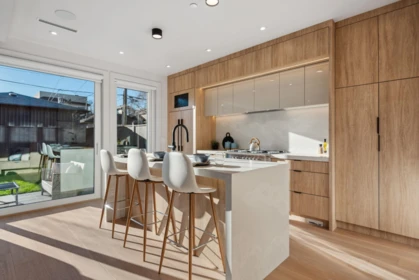 Kitchen Island Photo of 2 3620 W 20th Avenue, Vancouver, BC