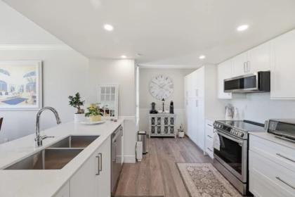 Kitchen Photo of 1702 1199 Eastwood Street, Coquitlam, BC