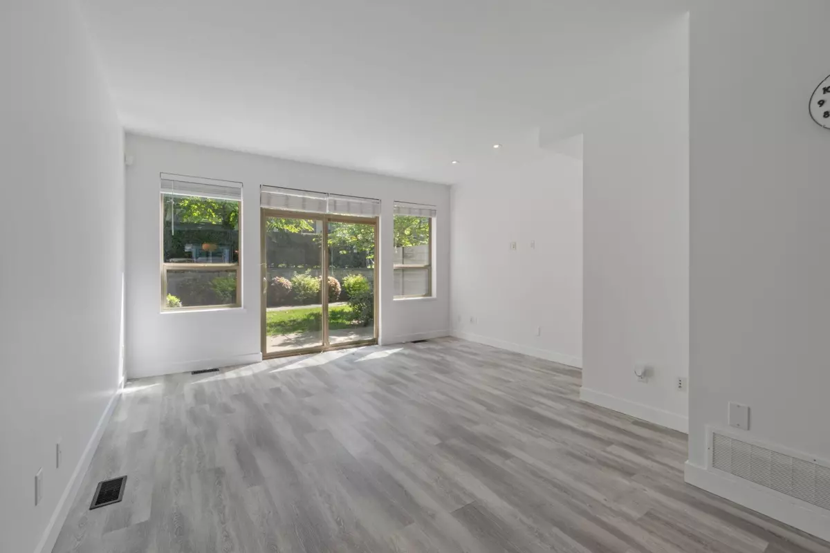 Dining Area Photo of 59 34248 King Road, Abbotsford, BC