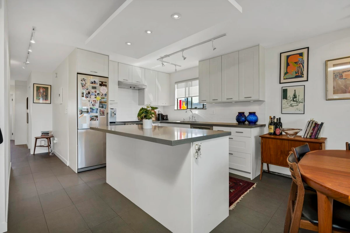 Family Room Photo of 902 1165 Burnaby Street, Vancouver, BC