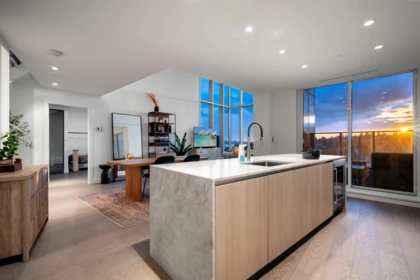 Kitchen Island Photo of 2406 1500 Fern Street, North Vancouver, BC