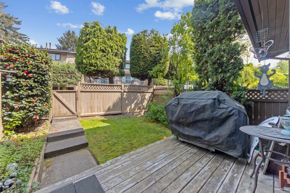 Living Room Photo of 6884 Bromley Court, Burnaby, BC