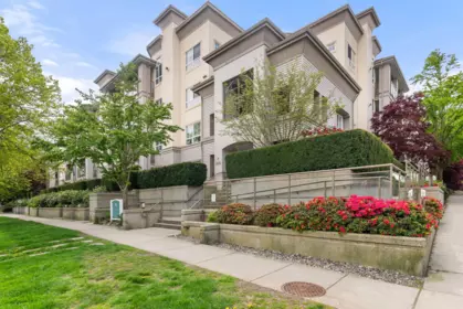 Front Yard Photo of 120 5500 Andrews Road, Richmond, BC