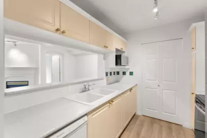 Primary Bathroom Photo of 120 5500 Andrews Road, Richmond, BC