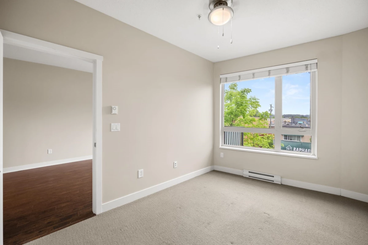 Family Room Photo of 305 20460 Douglas Crescent, Langley, BC