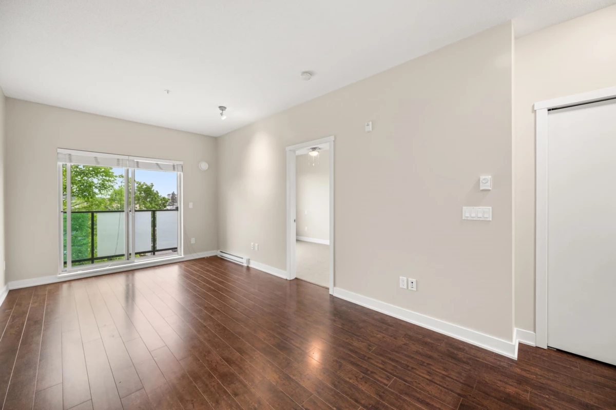 Living Room Photo of 305 20460 Douglas Crescent, Langley, BC