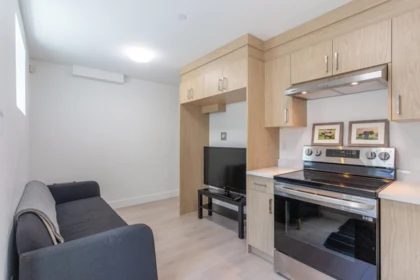 Basement Recreation Room Photo of 2868 E 49th Avenue, Vancouver, BC